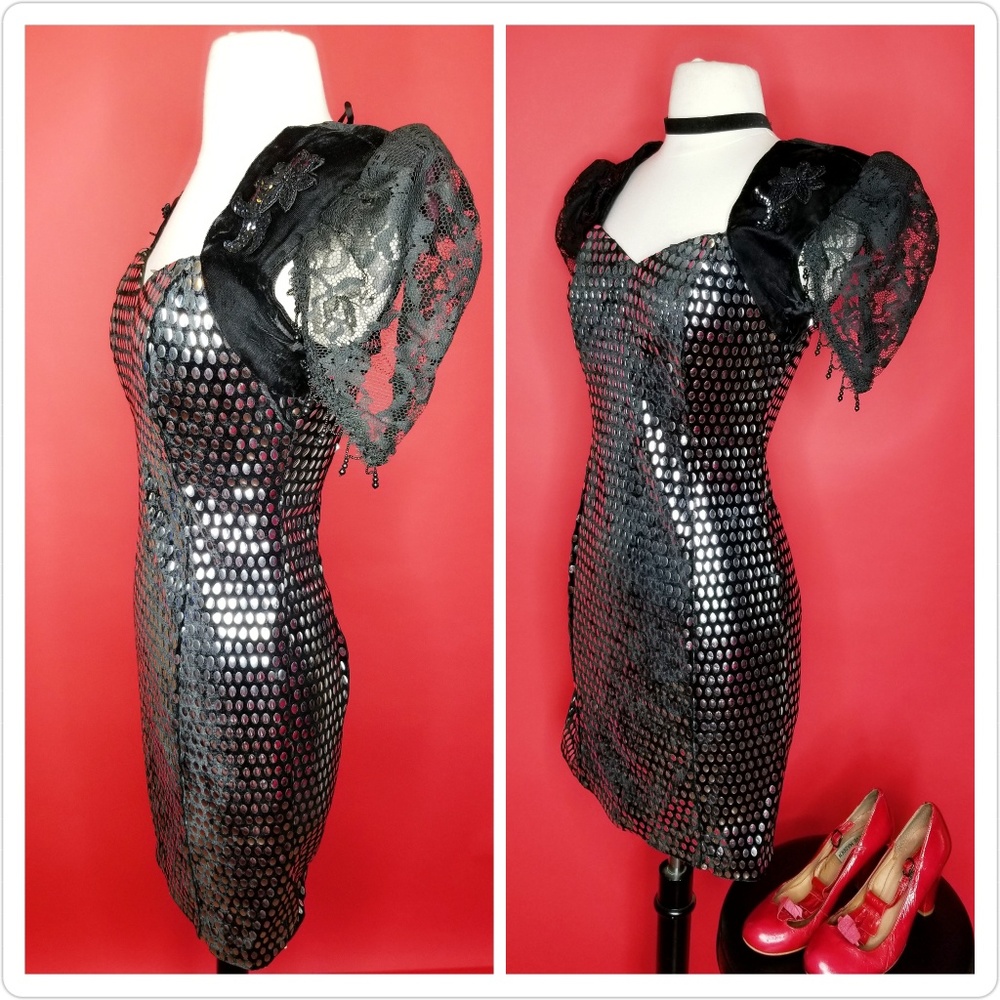 🔮SOLD🔮VTG studded cocktail dress w/ beads - Picture 2 of 5